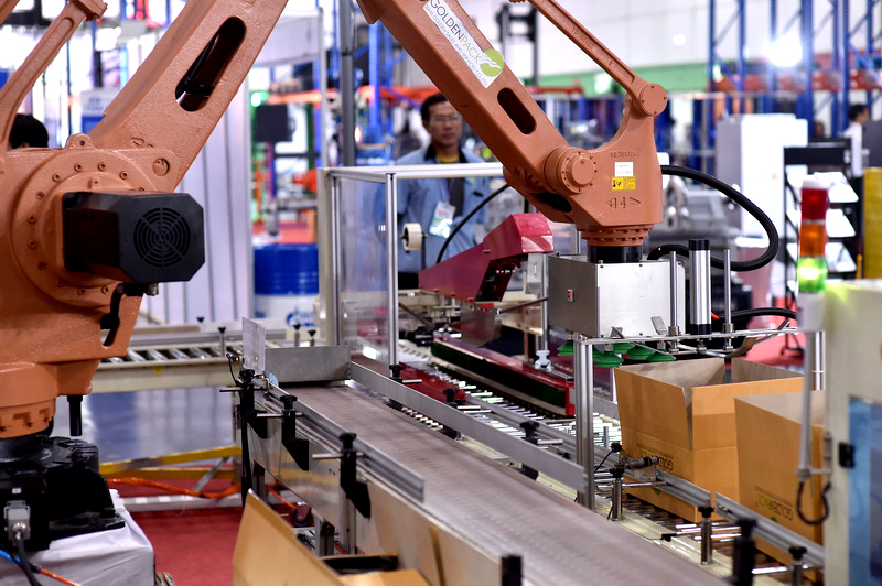 หุ่นยนต์สำหรับอุตสาหกรรมการผลิต